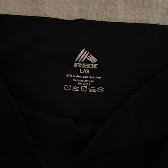 workout leggings - Picture 2 of 3